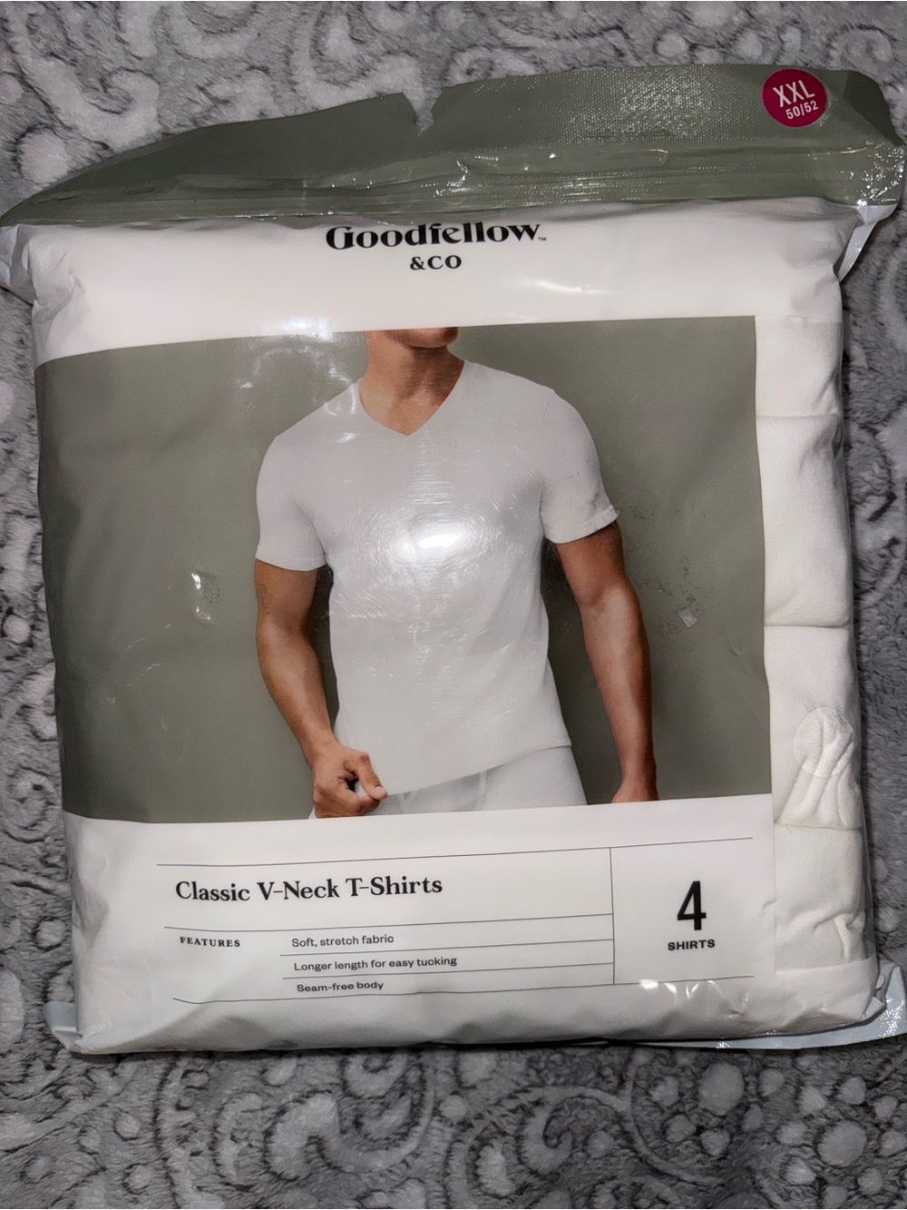 Goodfellow & Co Men’s Classic V-Neck T-Shirts - White XXL New White 4 pack